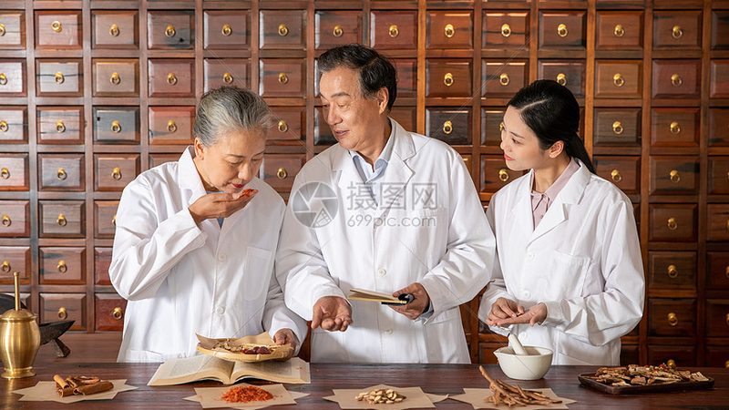 艾灸拔罐理疗，如何正确操作？**