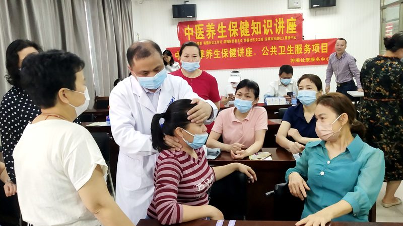 艾灸馆加盟合同续约，哪些条件不容忽视？**