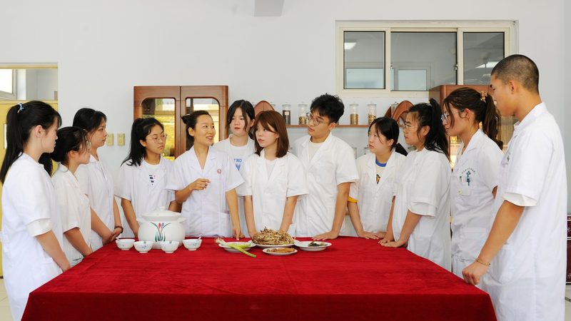养生馆加盟，费用构成揭秘**