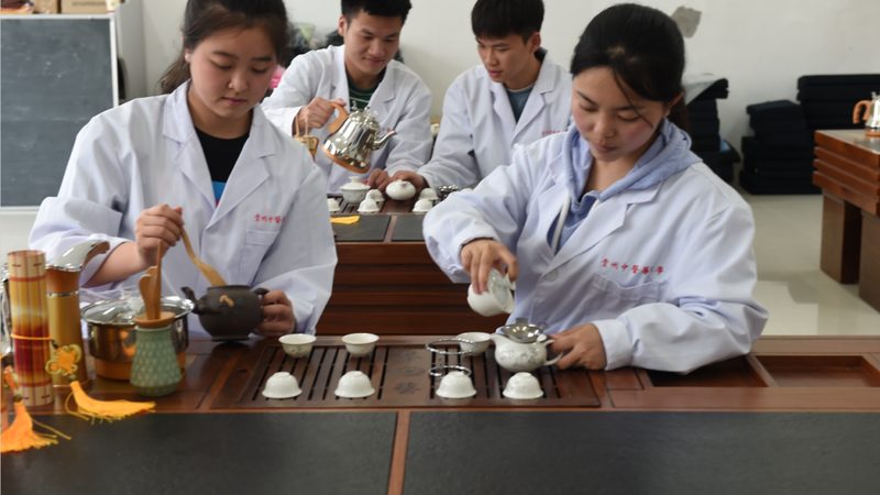 小标题：艾灸馆加盟，售后服务的重要性